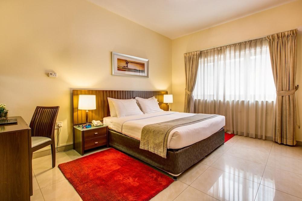AL BARSHA HOTEL APARTMENTS BY MONDO photo 3