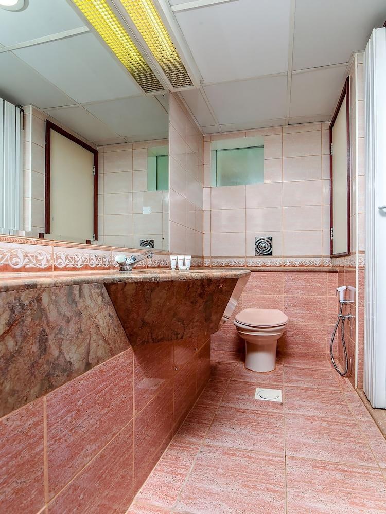 Landmark Summit Hotel photo 3