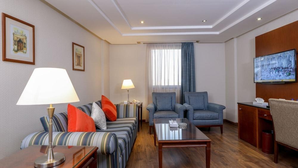Crowne Plaza Riyadh Palace, an IHG Hotel photo 3