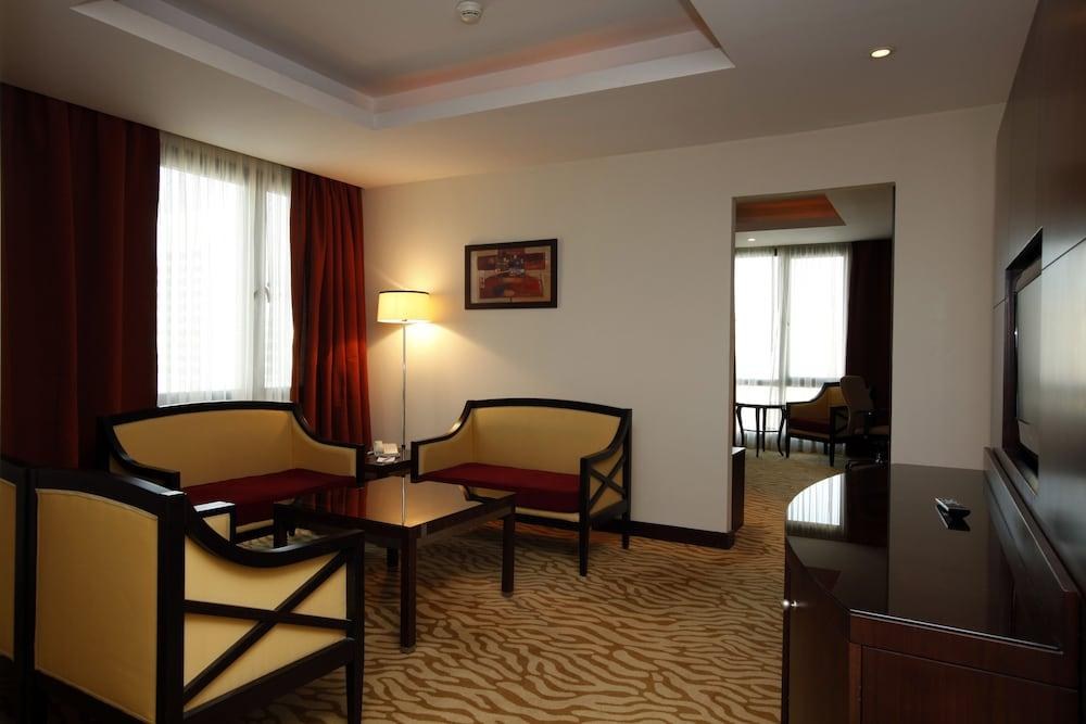 Holiday Inn Olaya Hotel photo 2