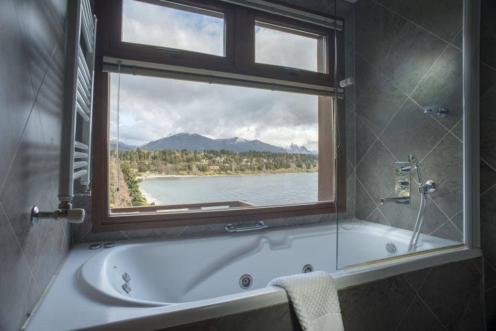 Charming Luxury Lodge & Private Spa photo 3