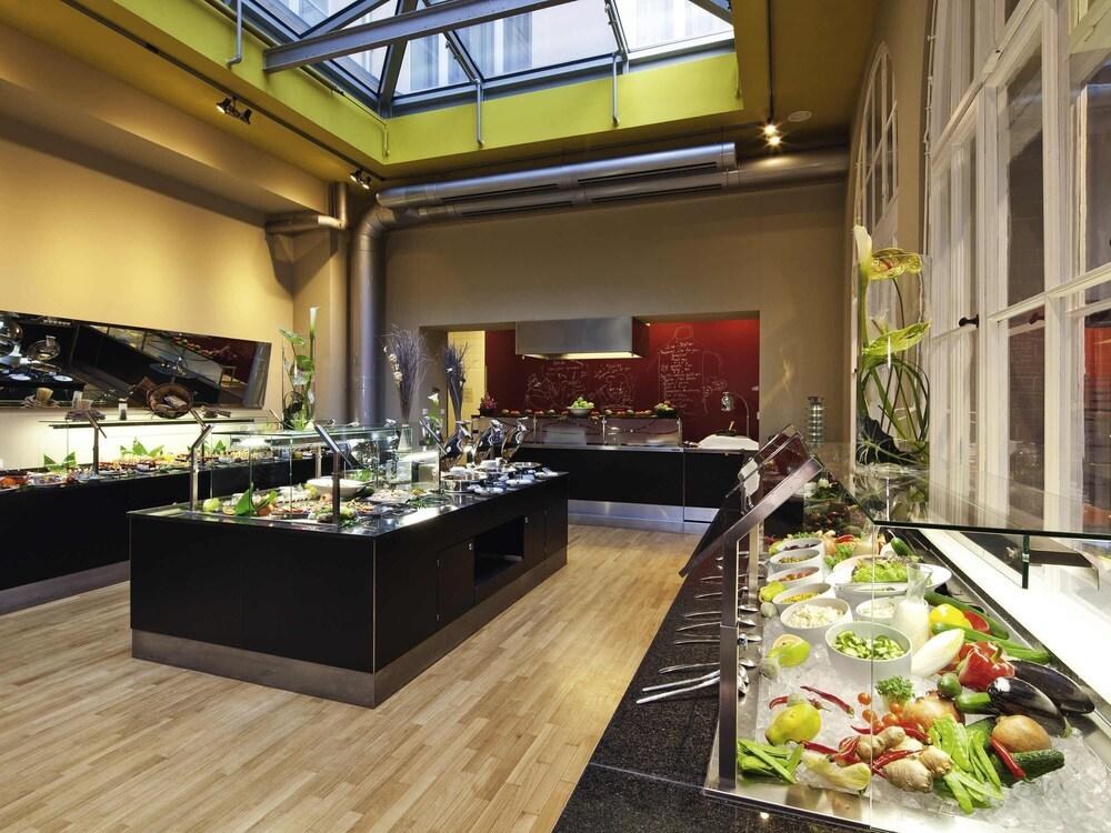 MOVENPICK HOTEL BERLIN photo 3