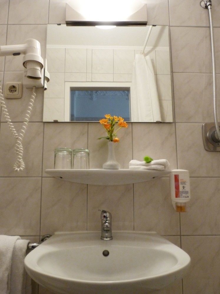 SAFESTAY BERLIN photo 1