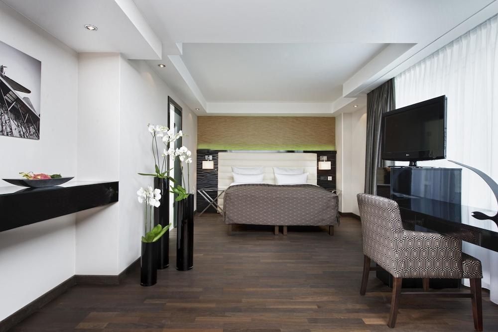 Hotel Palace Berlin photo 3