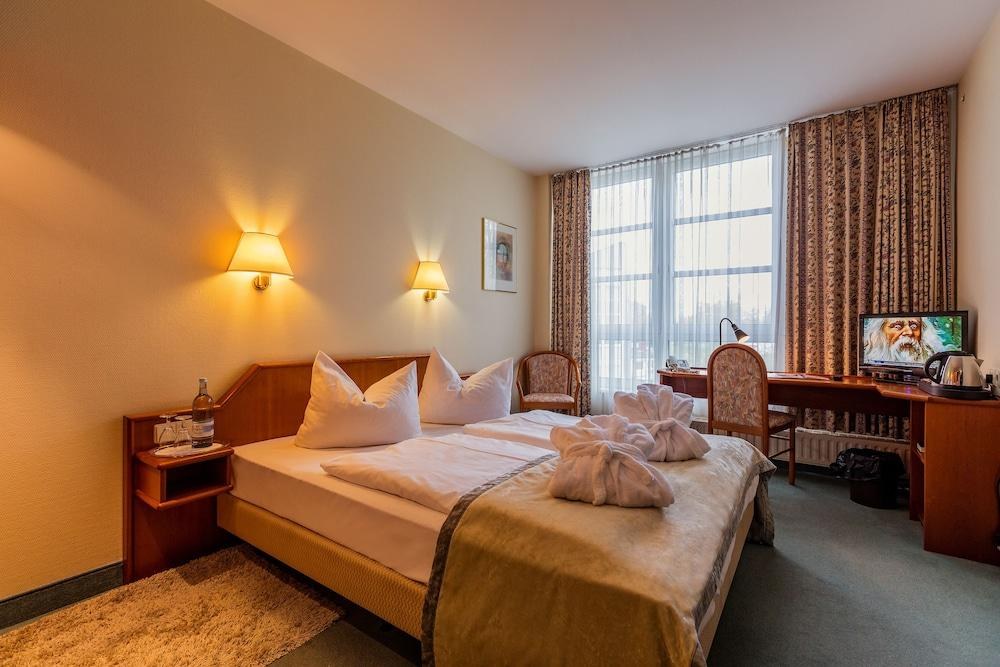 SensCity Hotel Berlin Spandau photo 2