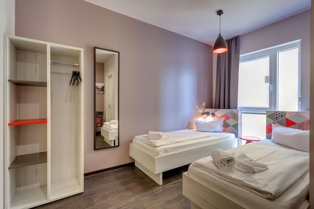 Meininger Hotel Berlin Prenzlauer Berg photo 4