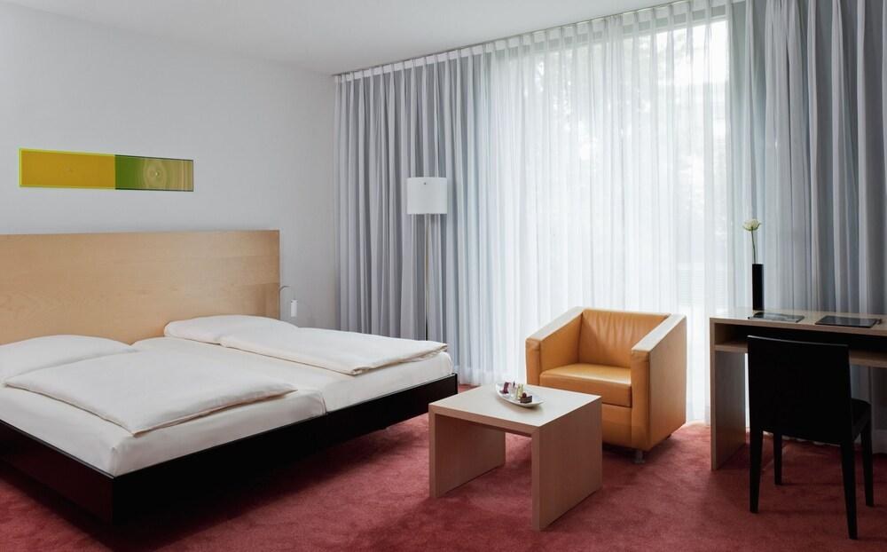 INNSIDE by Melia Dusseldorf Seestern photo 2