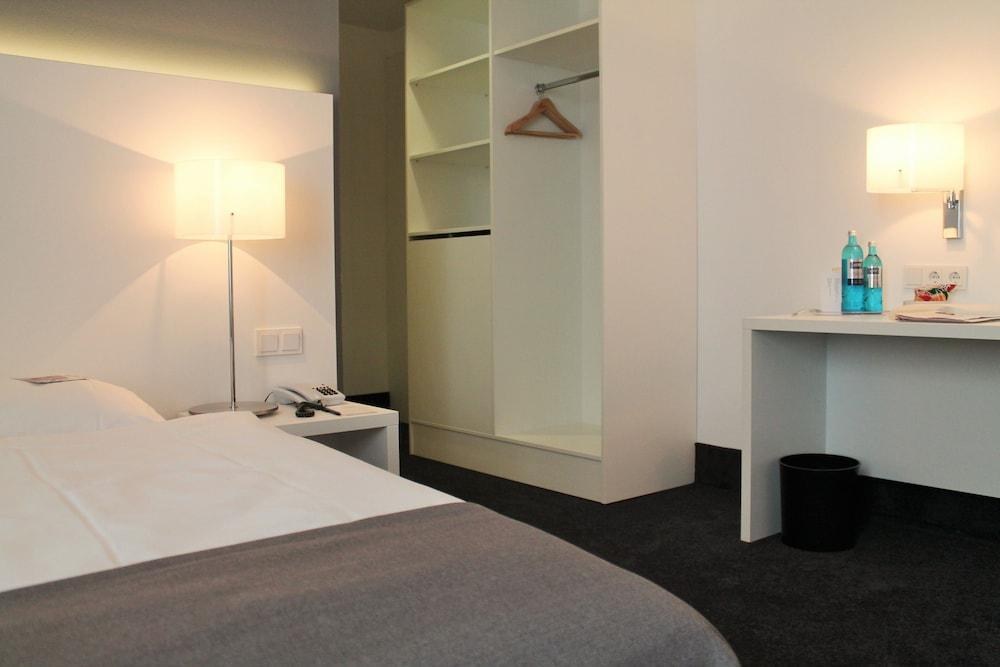 relexa Hotel Airport Dusseldorf Ratingen photo 4