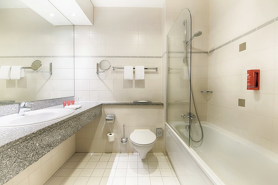 LEONARDO HOTEL DUSSELDORF CITY CENTER photo 2