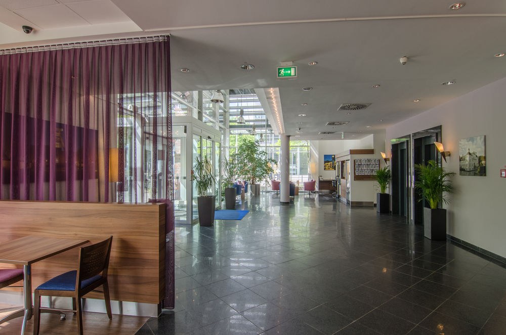 Premier Inn Premier Inn Essen City Limbecker Platz photo 3