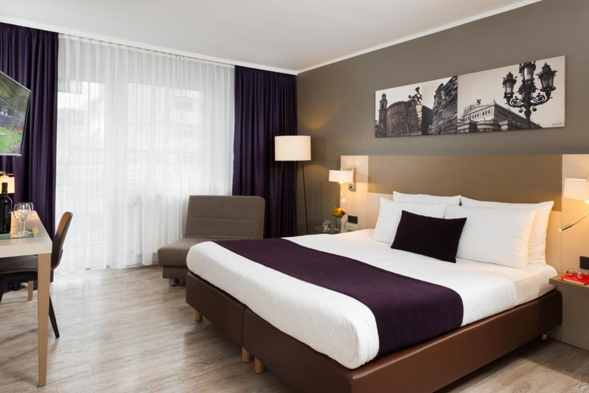 LEONARDO HOTEL FRANKFURT CITY CENTER photo 2