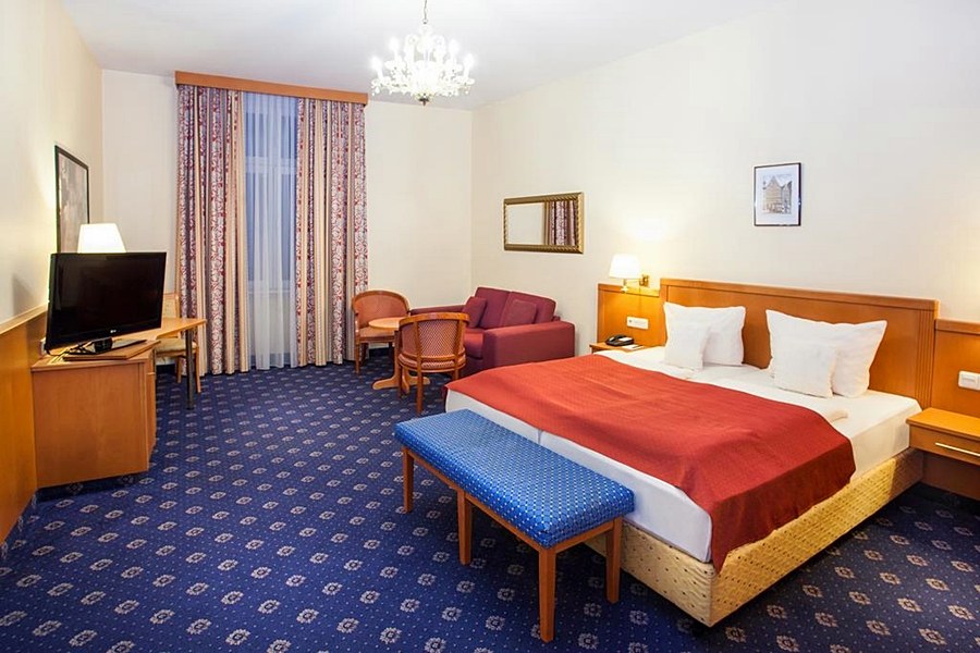 Centro National Frankfurt, Trademark Collection by Wyndham