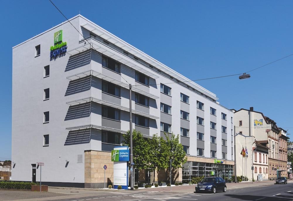 Holiday Inn Express Frankfurt - Messe