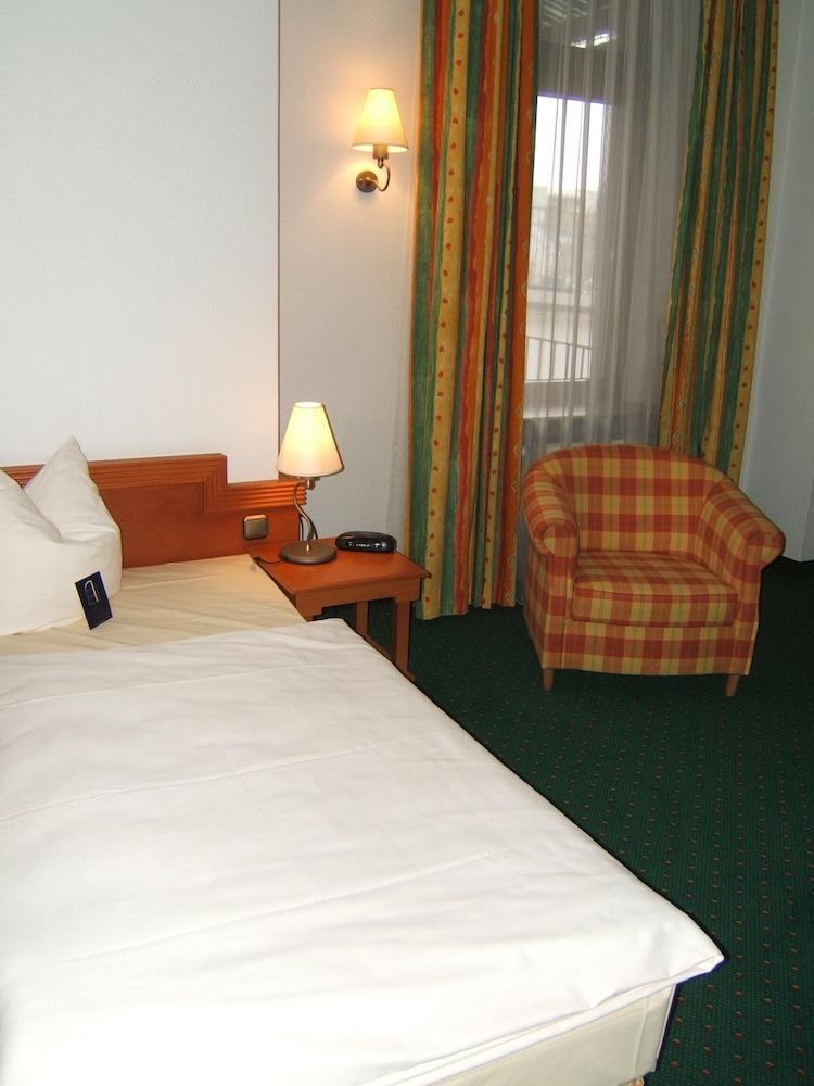 City Hotel Kaiserhof Offenbach photo 2
