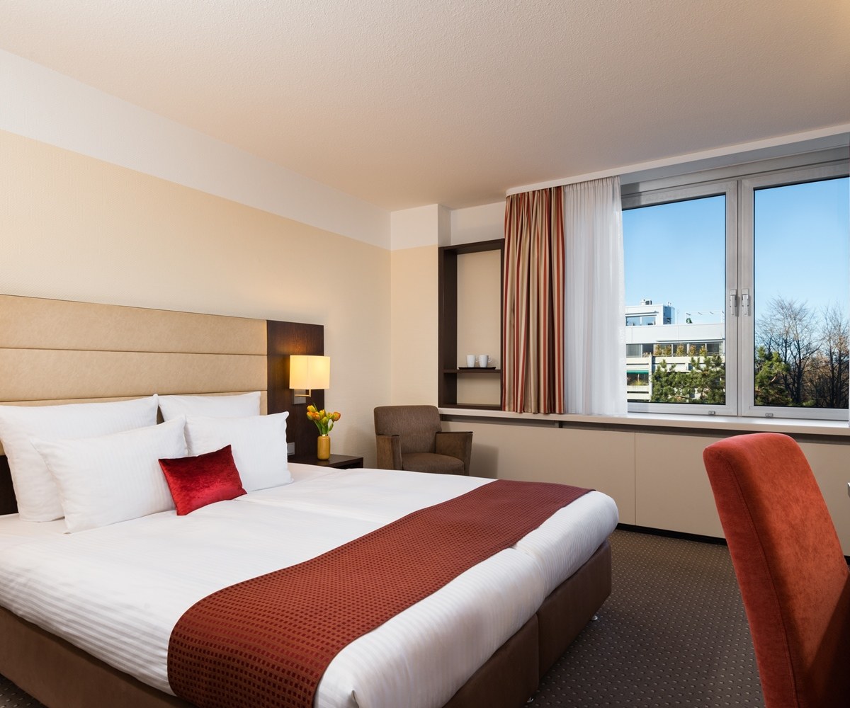 LEONARDO HOTEL MUNICH ARABELLA PARK photo 4
