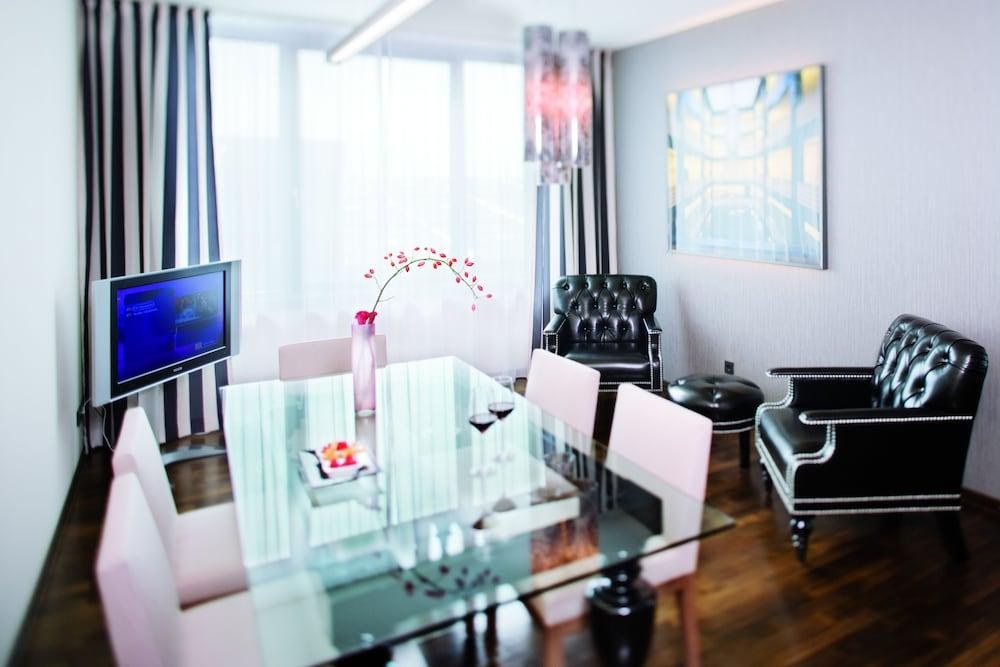MOVENPICK HOTEL STUTTGART AIRPORT & MESSE photo 2