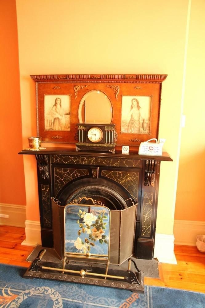 Buxton Manor photo 1