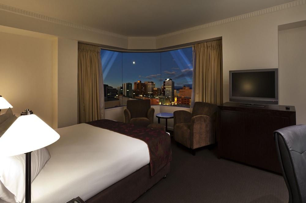 Hotel Grand Chancellor Adelaide photo 2