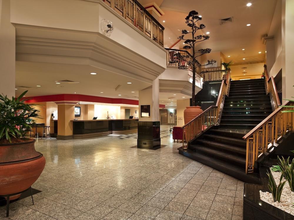 Hotel Grand Chancellor Adelaide photo 4