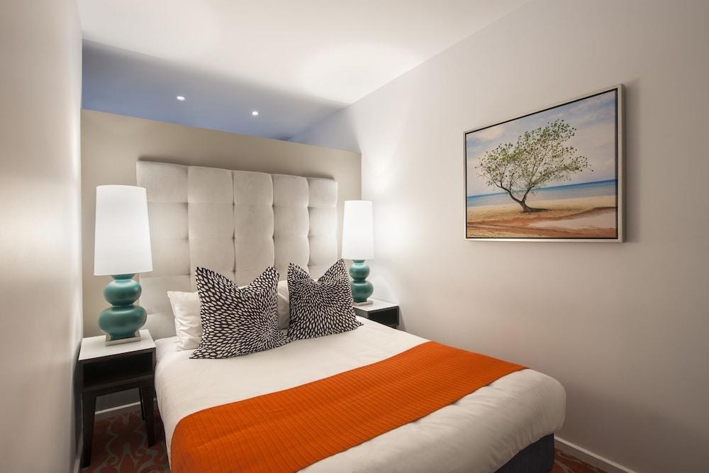 Miller Apartments photo 3
