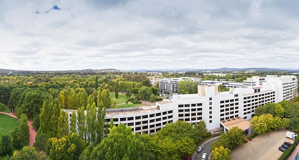 Crowne Plaza Canberra photo 4