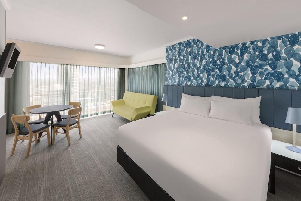 Vibe Hotel Gold Coast photo 4