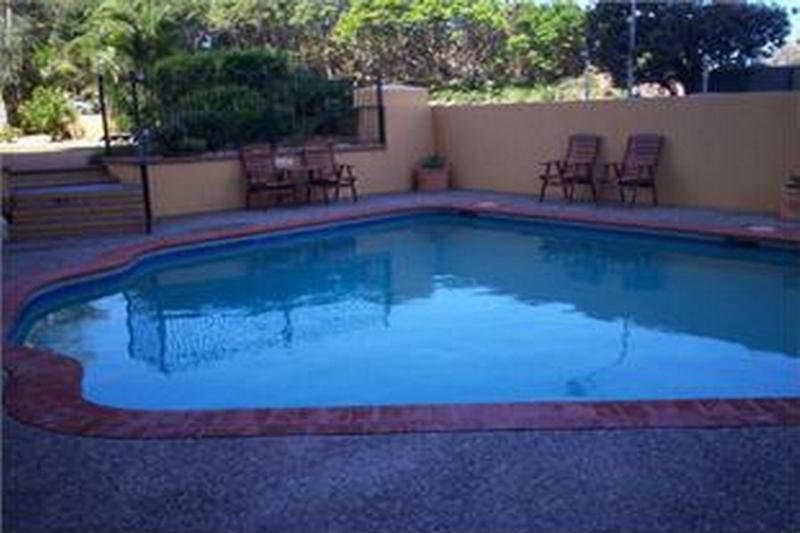 Capricorn One Beachside Holiday Apartment-Official photo 4