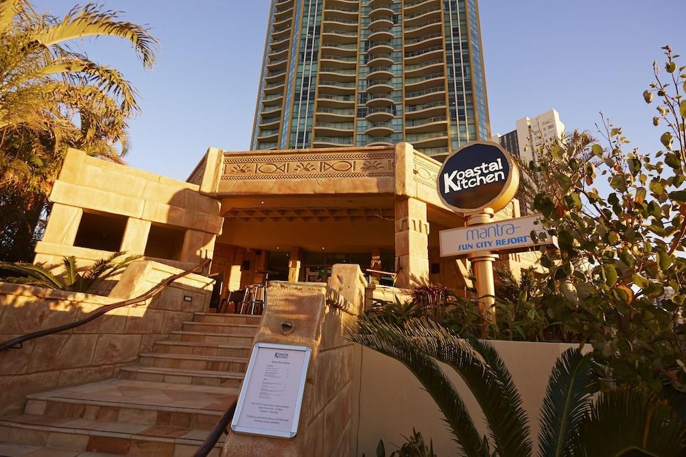 Mantra Sun City Surfers Paradise photo 2