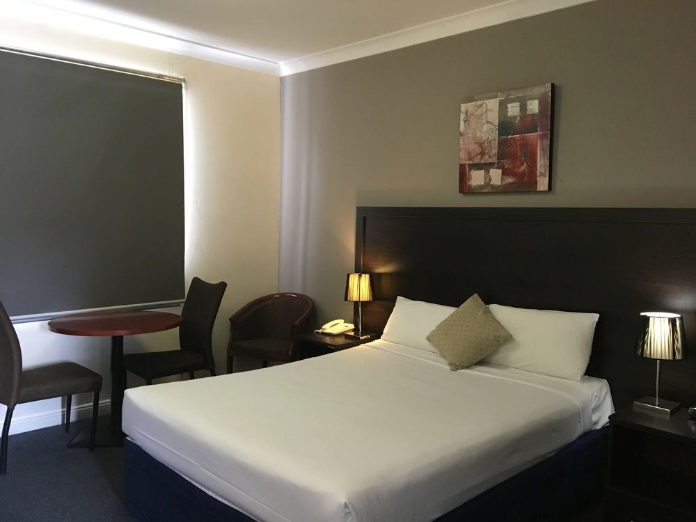 Comfort Hotel Dandenong