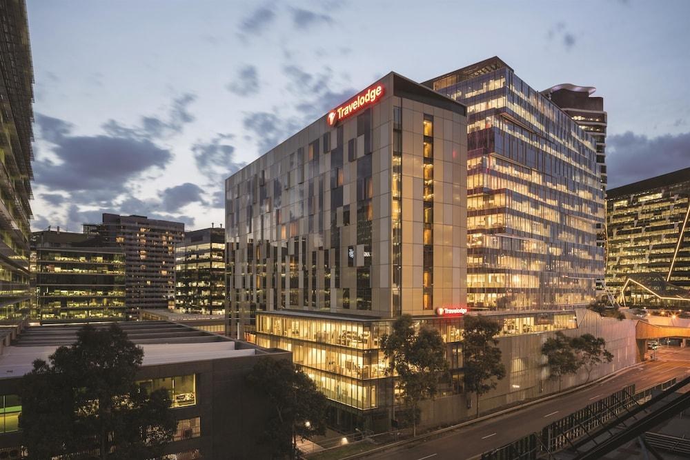 Travelodge Hotel Melbourne Docklands photo 3