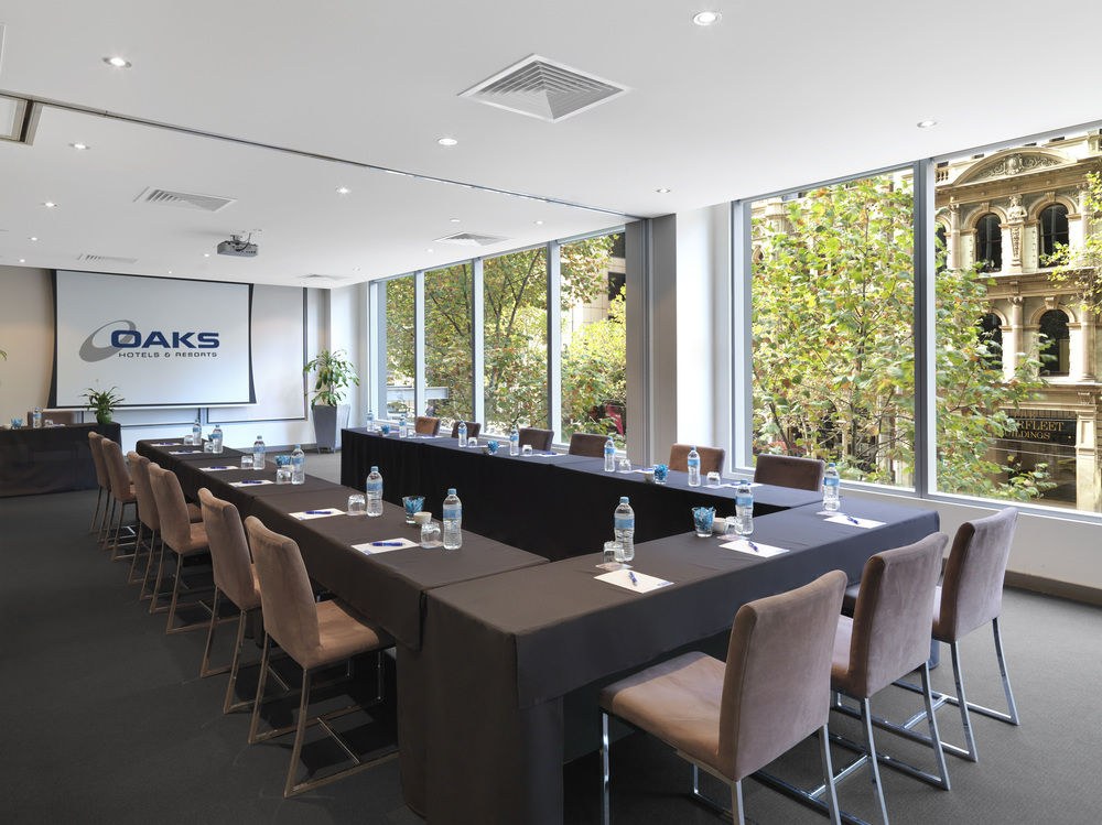 Oaks Melbourne on Collins Hotel
