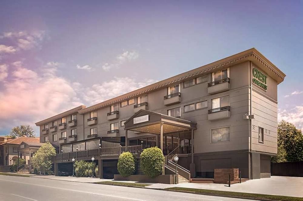 Crest on Barkly Hotel photo 1