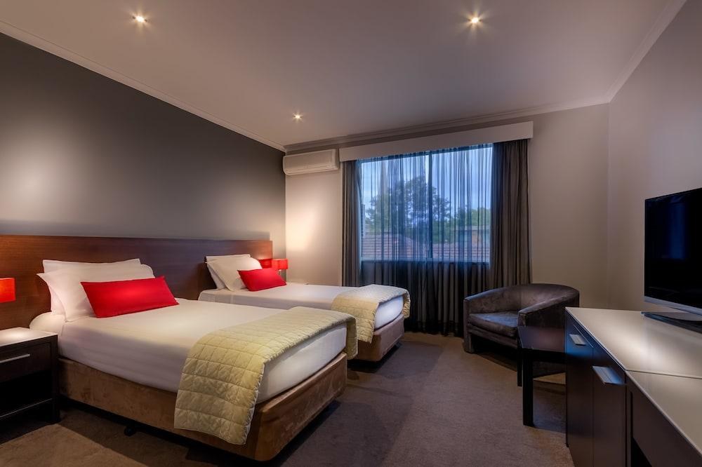 Crest on Barkly Hotel photo 2