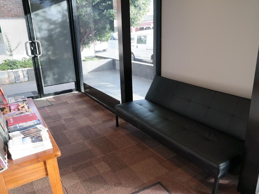 Parkville Place Apartments photo 4