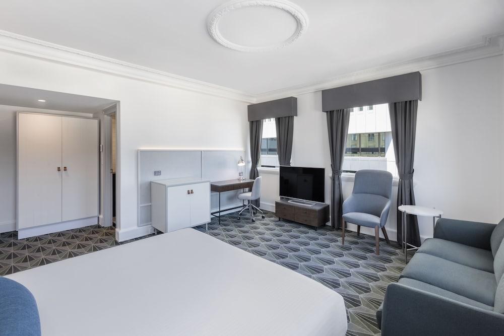 The Savoy Hotel on Little Collins Melbourne photo 3