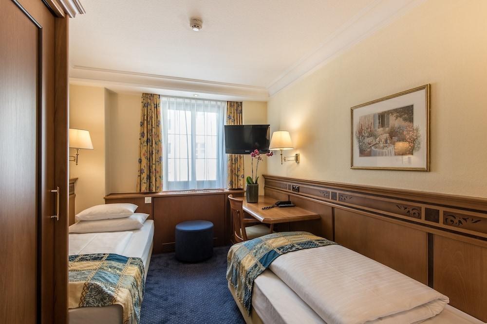 Hotel Mondschein photo 3
