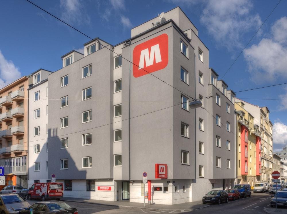 MEININGER HOTEL VIENNA CENTRAL STATION photo 2