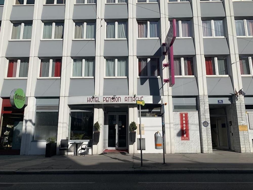 HOTEL ATTACHÉ photo 3