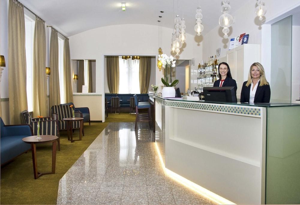 HiLight Suites Hotel