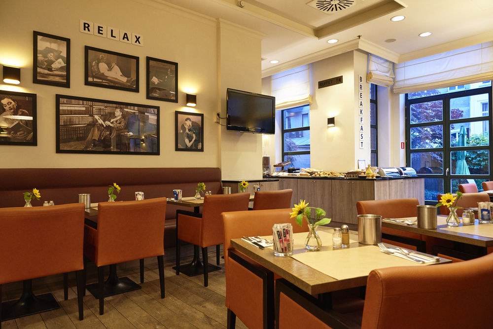 Holiday Inn Brussels Schuman photo 1