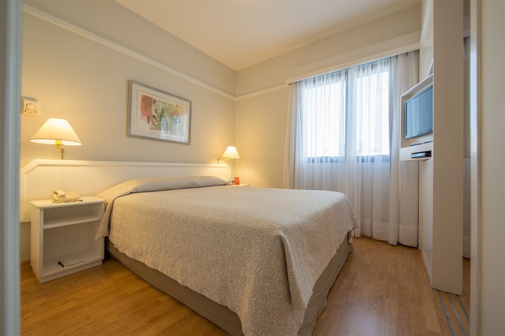 Ninety Hotel photo 1