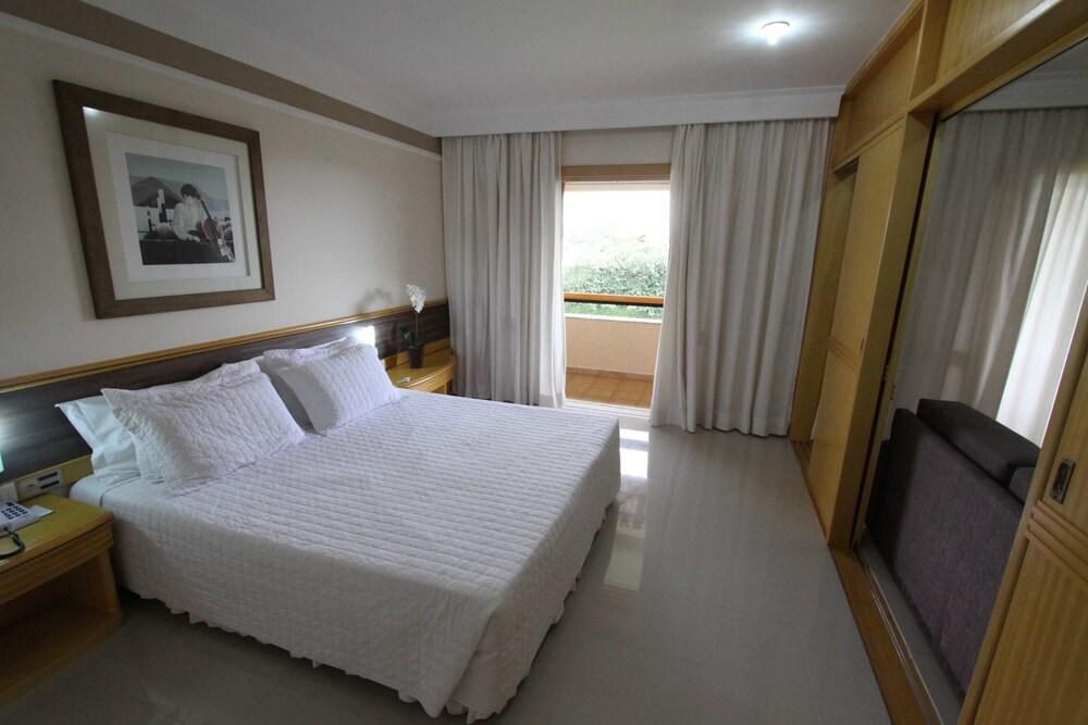 MICHELANGELO PLAZA INN photo 3