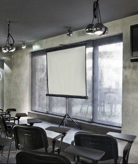 Famous House photo 3