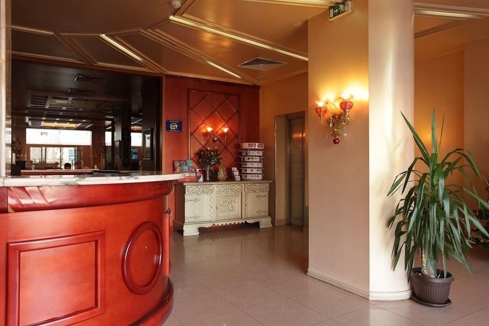 Central Plaza Hotel photo 4