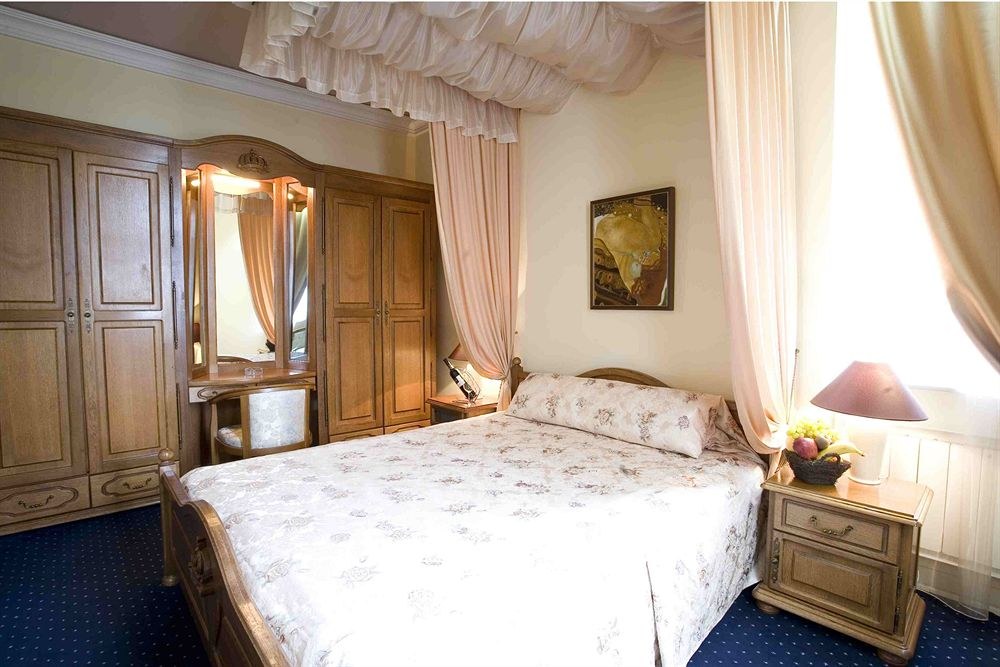 HOTEL MARIA LUISA photo 1
