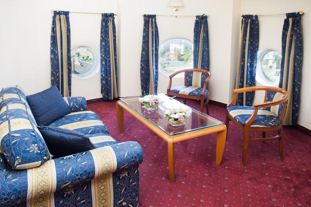 Hotel Lion Sofia photo 2
