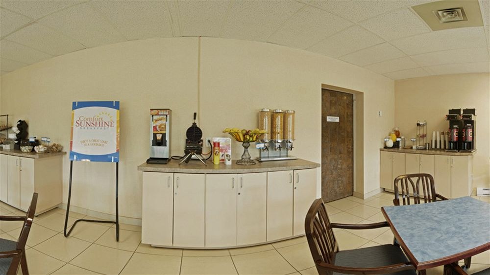 Econo Lodge Rideau River photo 1