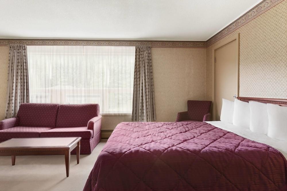 Travelodge by Wyndham Edmundston
