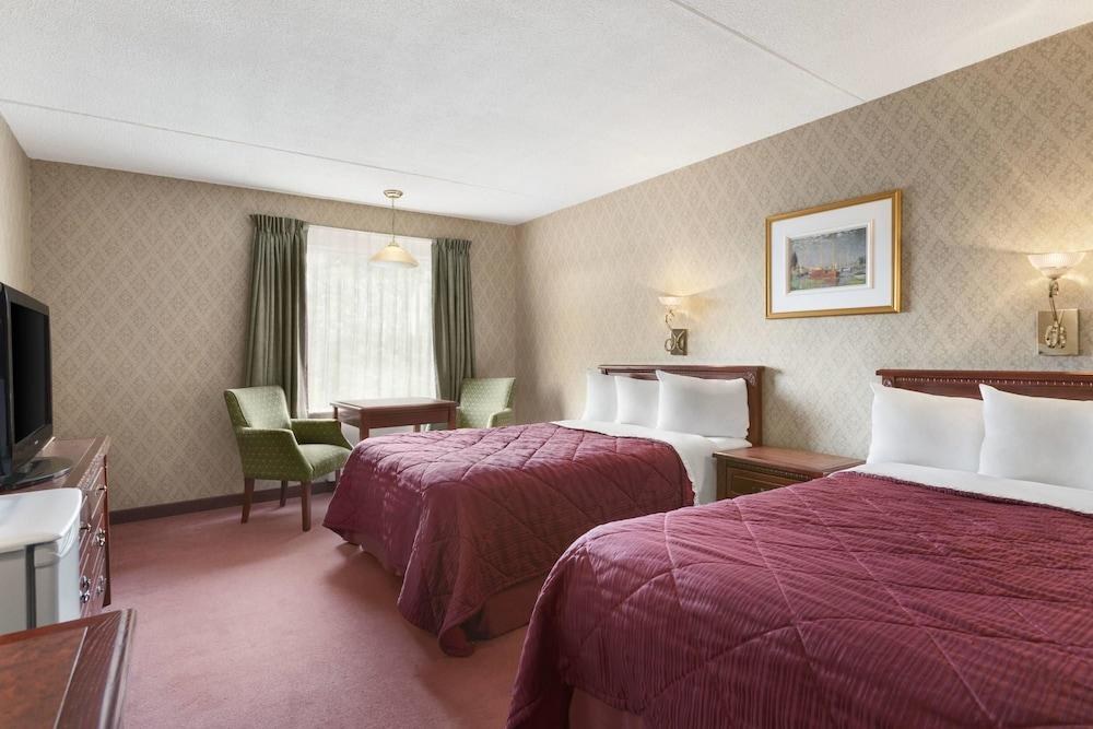 Travelodge by Wyndham Edmundston photo 1