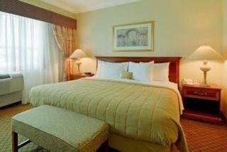 Holiday Inn Hotel & Suites Oakville Bronte IHG photo 1